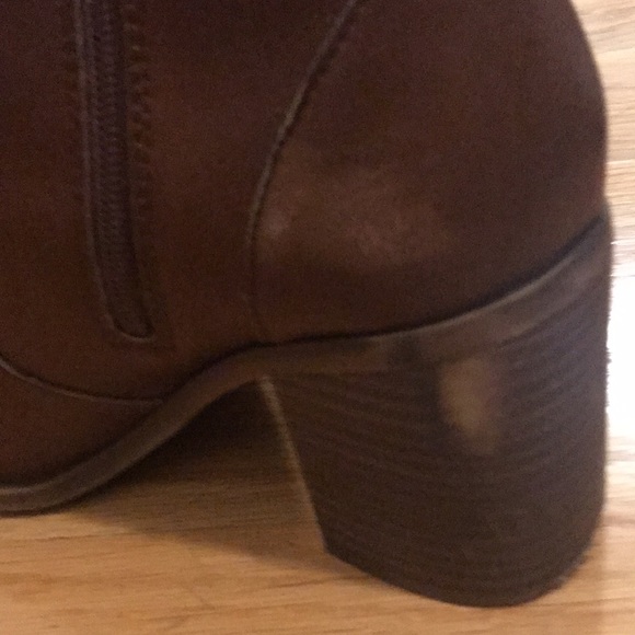 Universal Thread Cleo Heeled Ankle Boot size 9 - Picture 9 of 13